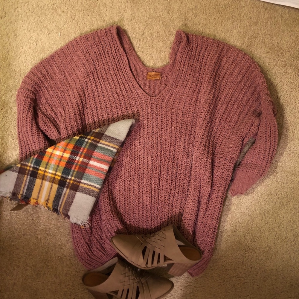 LAST ONE-Mauve chunky off the shoulder sweater NWT - Picture 4 of 4